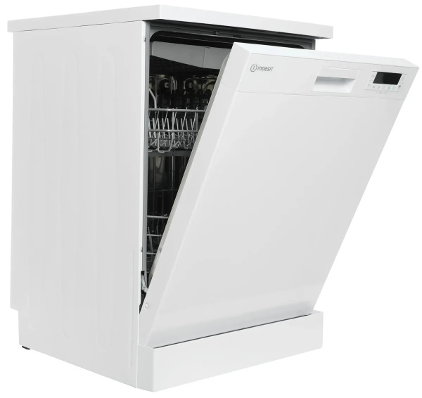 Посудомоечная машина Indesit DF5C85D